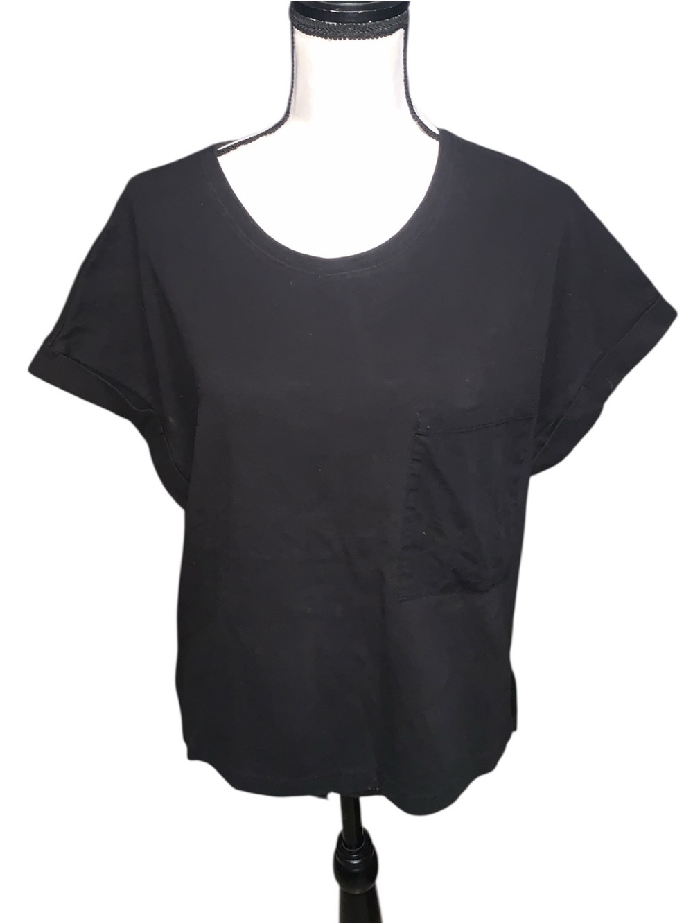 Avia Black Short-Sleeve Pocket Tee Shirt Cropped Athletic